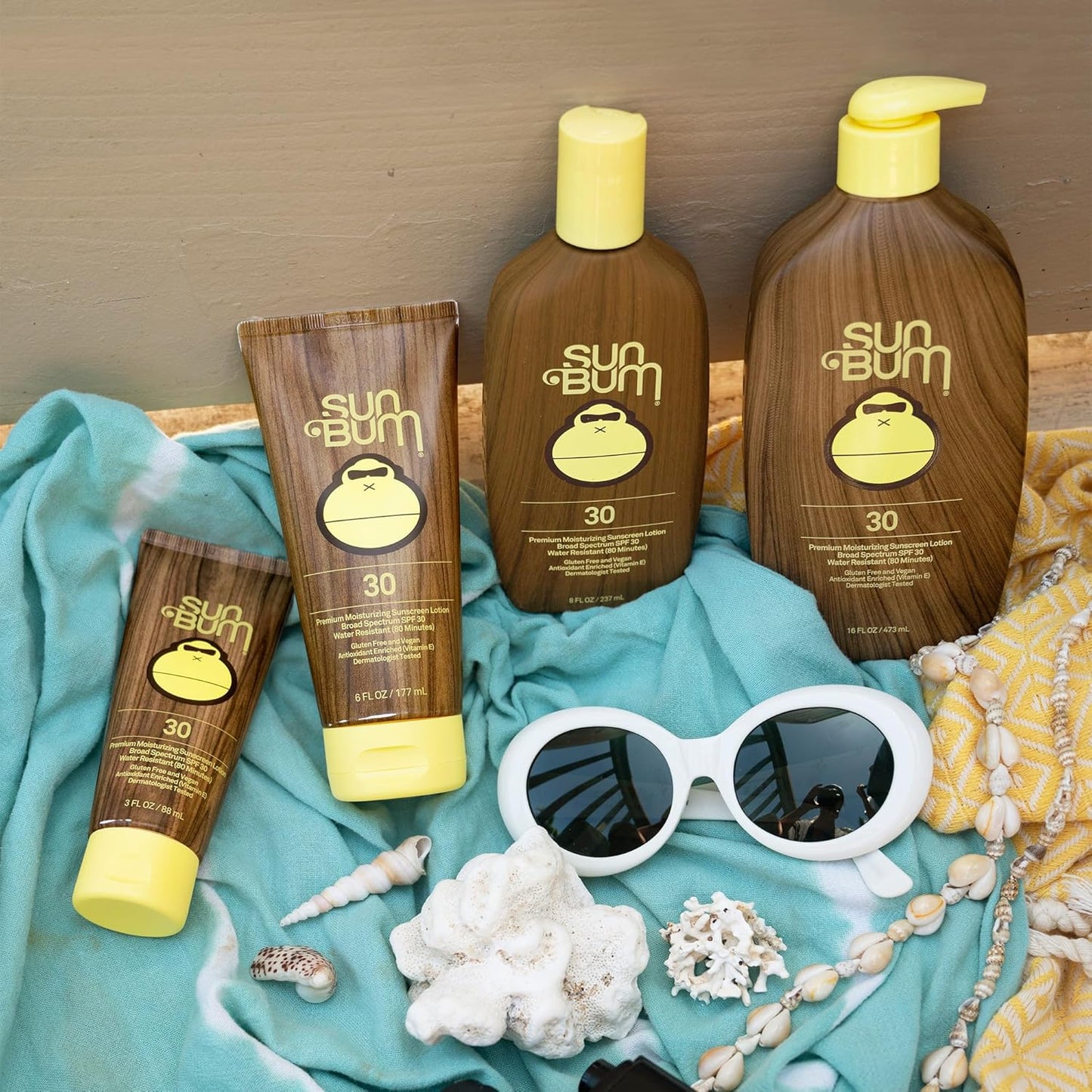 Sun Bum Original SPF 30 Sunscreen Body Lotion - Broad Spectrum Moisturizing Sunscreen with Vitamin E - Hawaii 104 Act Compliant (Made without Octinoxate & Oxybenzone) - 8 oz