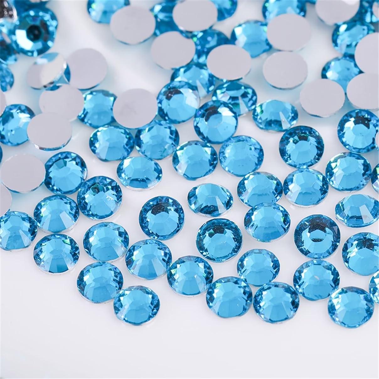 1000 Pieces SS20 5mm Flatback Rhinestones Clear Glass Round Gems Crystals for Nail Art DIY Crafts Clothes Shoes Bags （Aqua Blue）