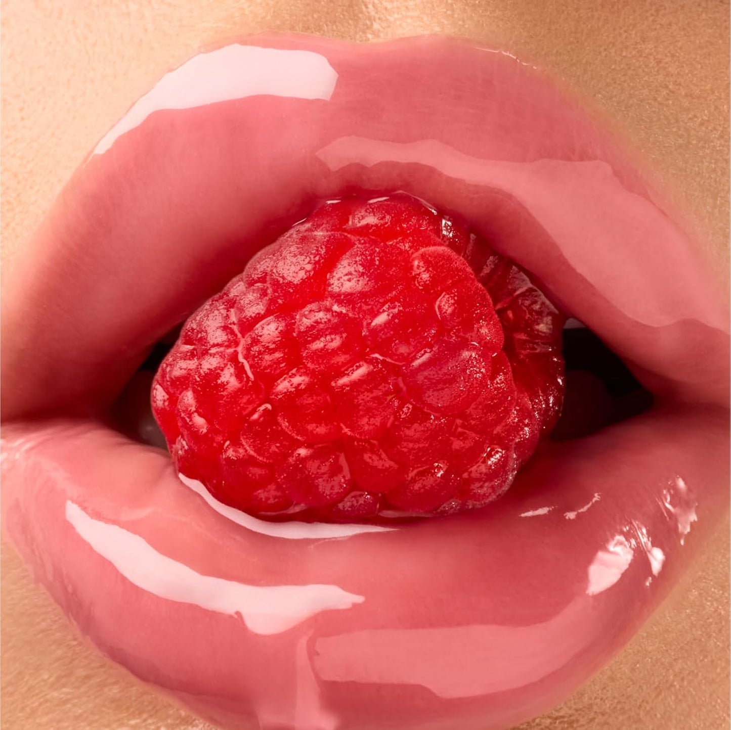Gisou Honey Infused Lip Oil 8ml - High-Shine Hydration, Mirsalehi Honey and Jojoba Oil, Non-Sticky Finish, Juicy Shades & Scents for All Lip Types (Raspberry Swirl)