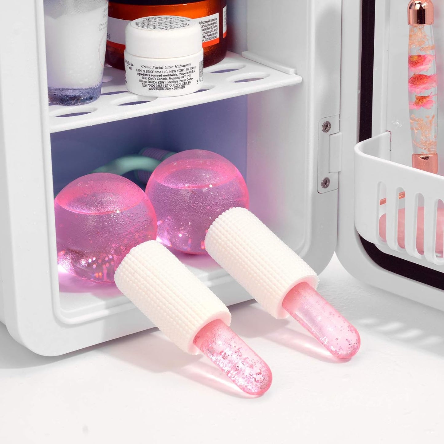 Facial Ice beauty ball- 2PC Globes Pink Facial Roller for Cold or Hot Skin Massagers Globe Durable Quartz Glass for Face and Eye Rollers Reduce Puffiness